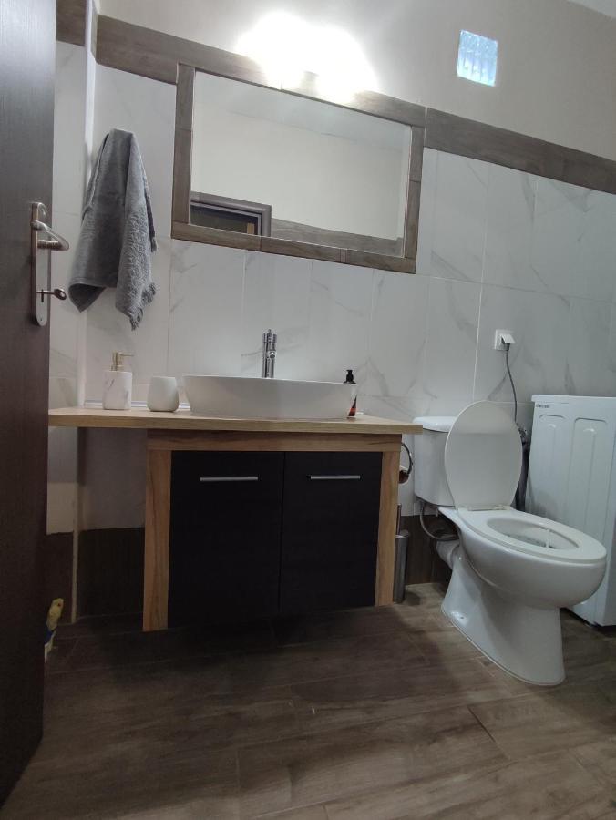 Aithra Studio Tripoli Bagian luar foto